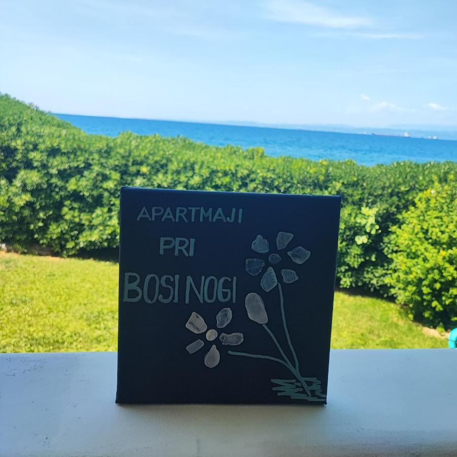 Apartmaji Pri Bosi Nogi Izola Exterior foto